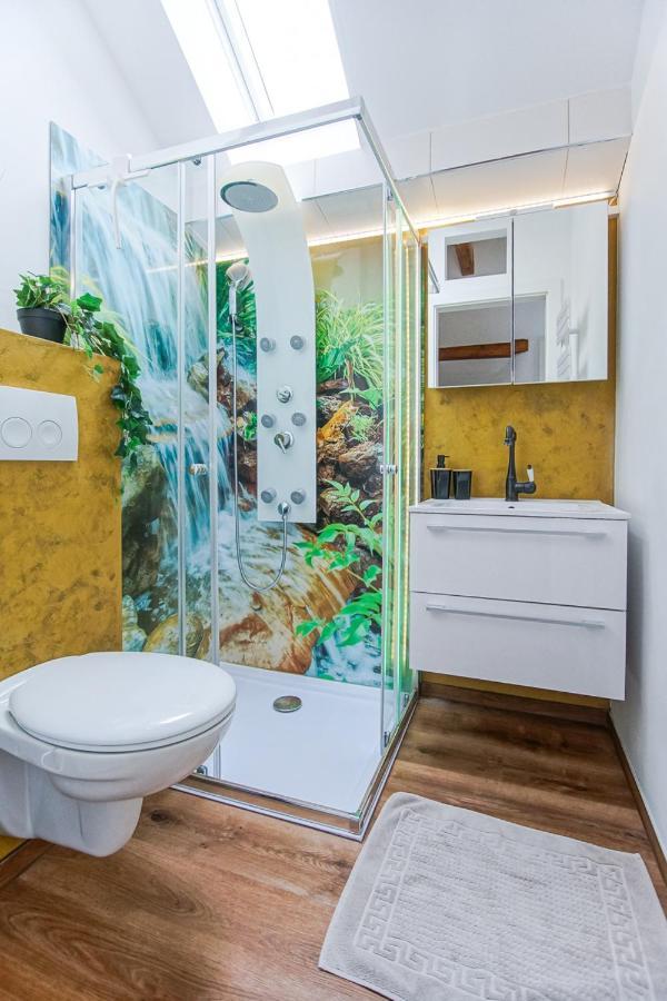 Auszeit Steiraland 6 Mit Ueberdachter Terasse Schoenen Garten Und Kostenlosen Parkplatz Apartment